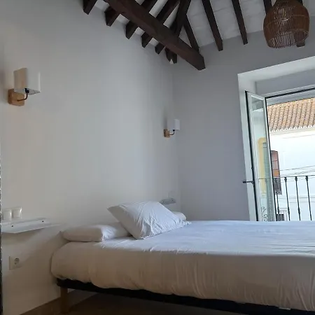 Lhuz Apartment *