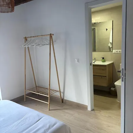 Lhuz Apartment *
